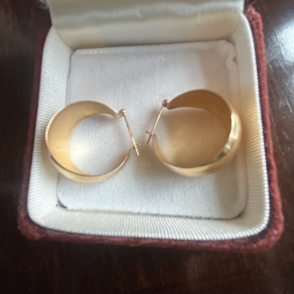 Vintage 14k Gold Hoop Earrings